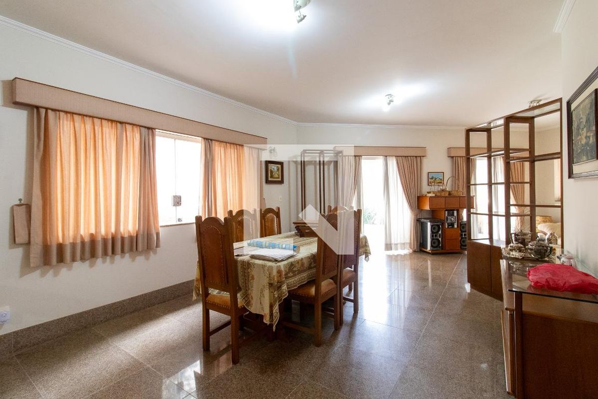 Casa à Venda - Lot. Alphaville Campinas, 3 Quartos,  351 m2 em , Campinas - sp | SoloBR