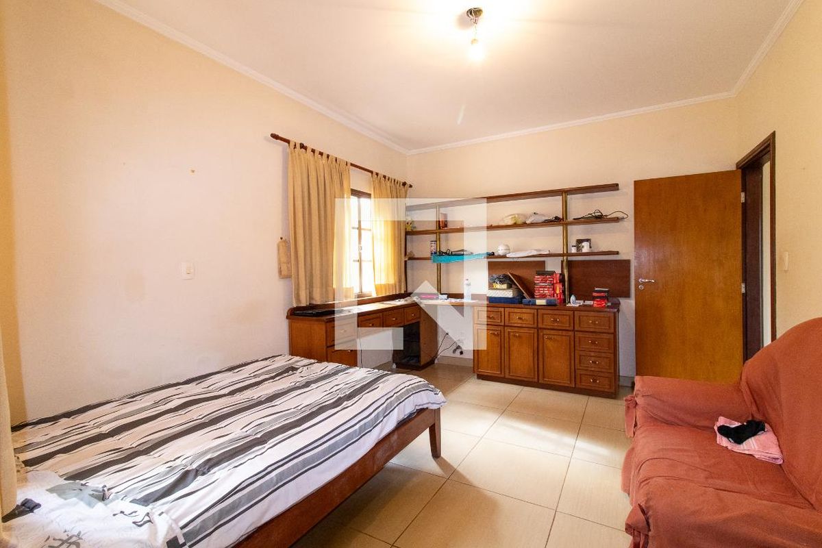Casa à Venda - Lot. Alphaville Campinas, 3 Quartos,  351 m2 em , Campinas - sp | SoloBR