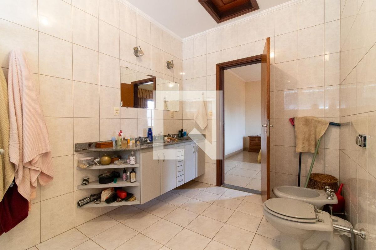 Casa à Venda - Lot. Alphaville Campinas, 3 Quartos,  351 m2 em , Campinas - sp | SoloBR