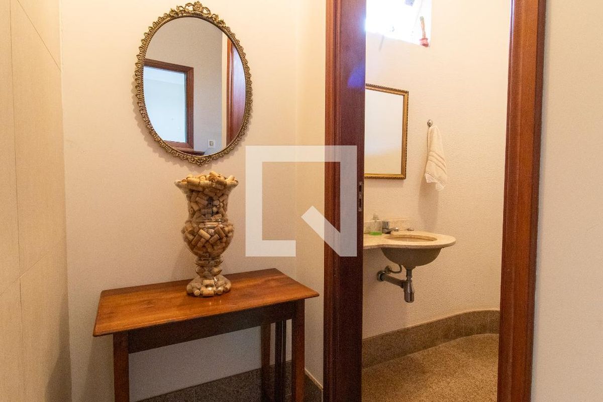 Casa à Venda - Lot. Alphaville Campinas, 3 Quartos,  351 m2 em , Campinas - sp | SoloBR