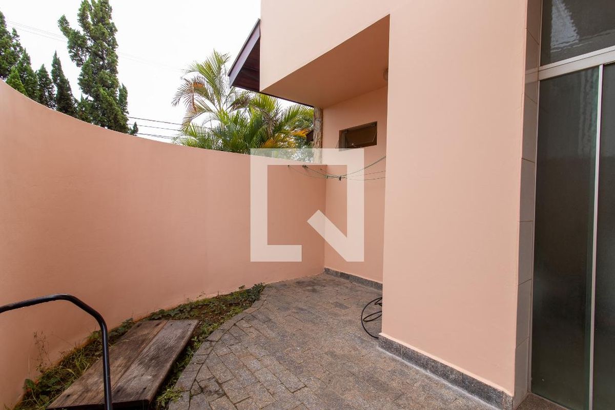 Casa à Venda - Lot. Alphaville Campinas, 3 Quartos,  351 m2 em , Campinas - sp | SoloBR