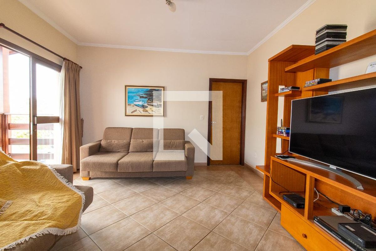 Casa à Venda - Lot. Alphaville Campinas, 3 Quartos,  351 m2 em , Campinas - sp | SoloBR