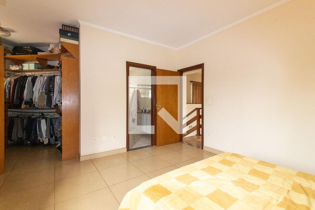 Casa à Venda - Lot. Alphaville Campinas, 3 Quartos,  351 m2 em , Campinas - sp | SoloBR