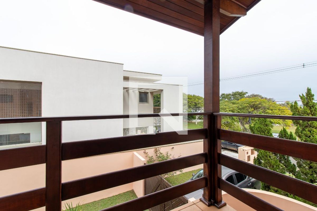 Casa à Venda - Lot. Alphaville Campinas, 3 Quartos,  351 m2 em , Campinas - sp | SoloBR