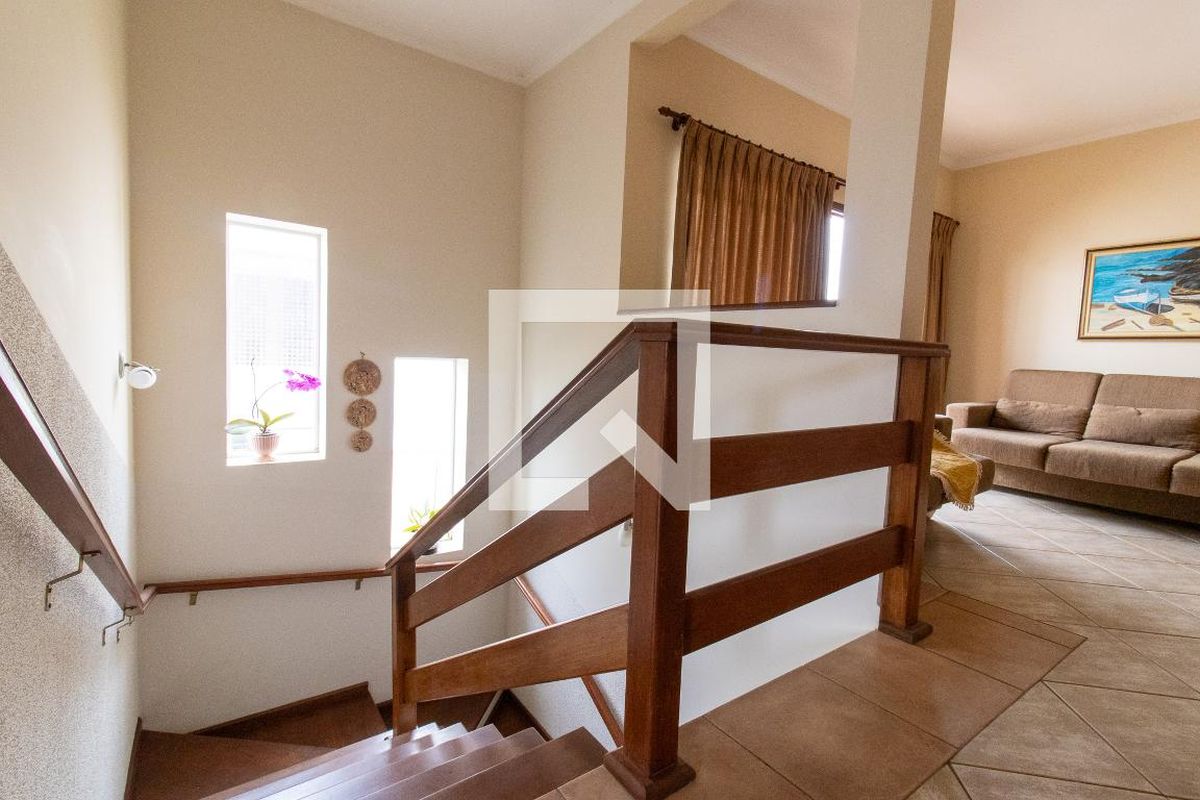 Casa à Venda - Lot. Alphaville Campinas, 3 Quartos,  351 m2 em , Campinas - sp | SoloBR