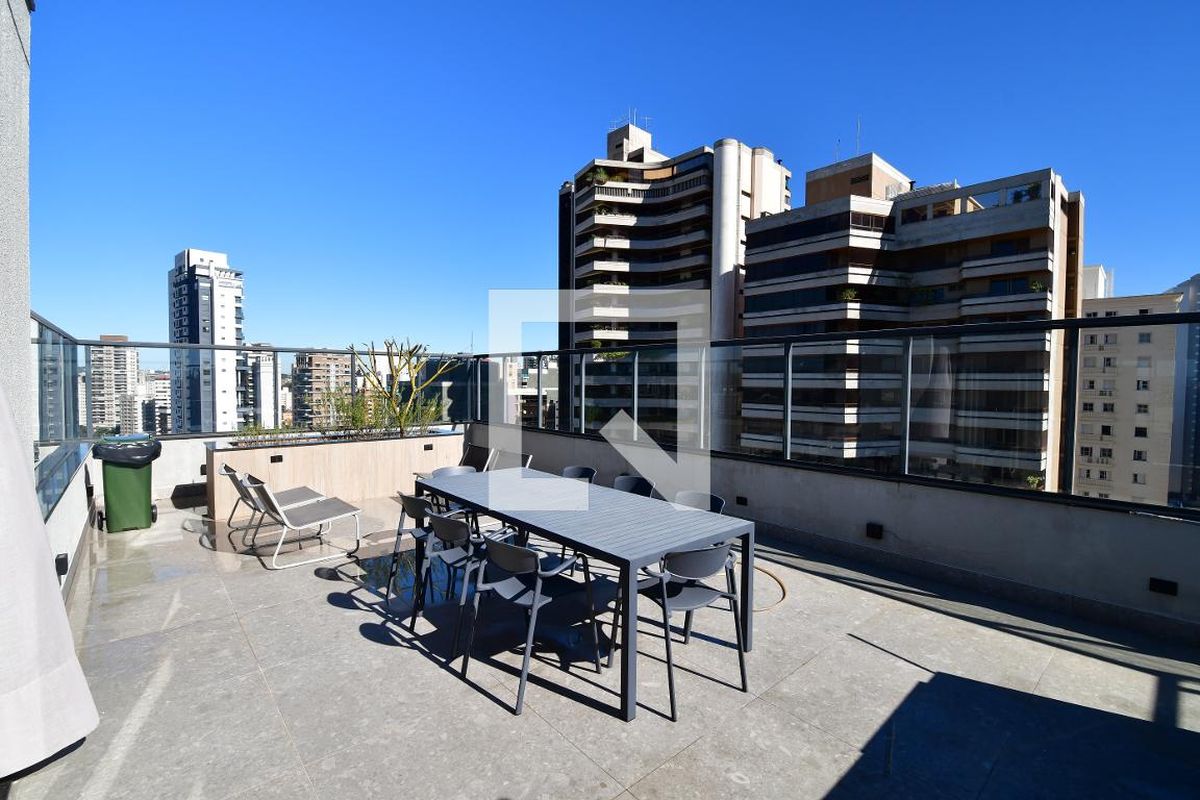 Apartamento à Venda - Cambuí, 1 Quarto,  39 m2 em , Campinas - sp | SoloBR