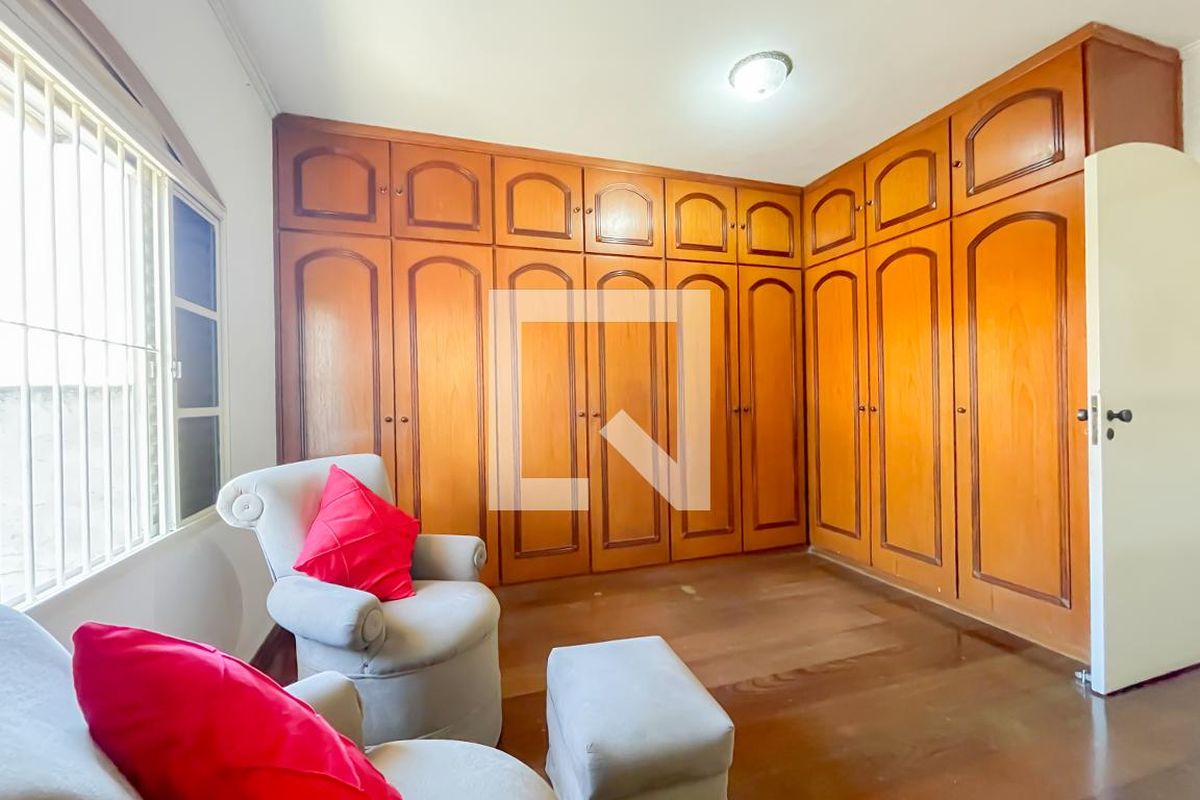 Casa, 3 quartos, 331 m² - Foto 13