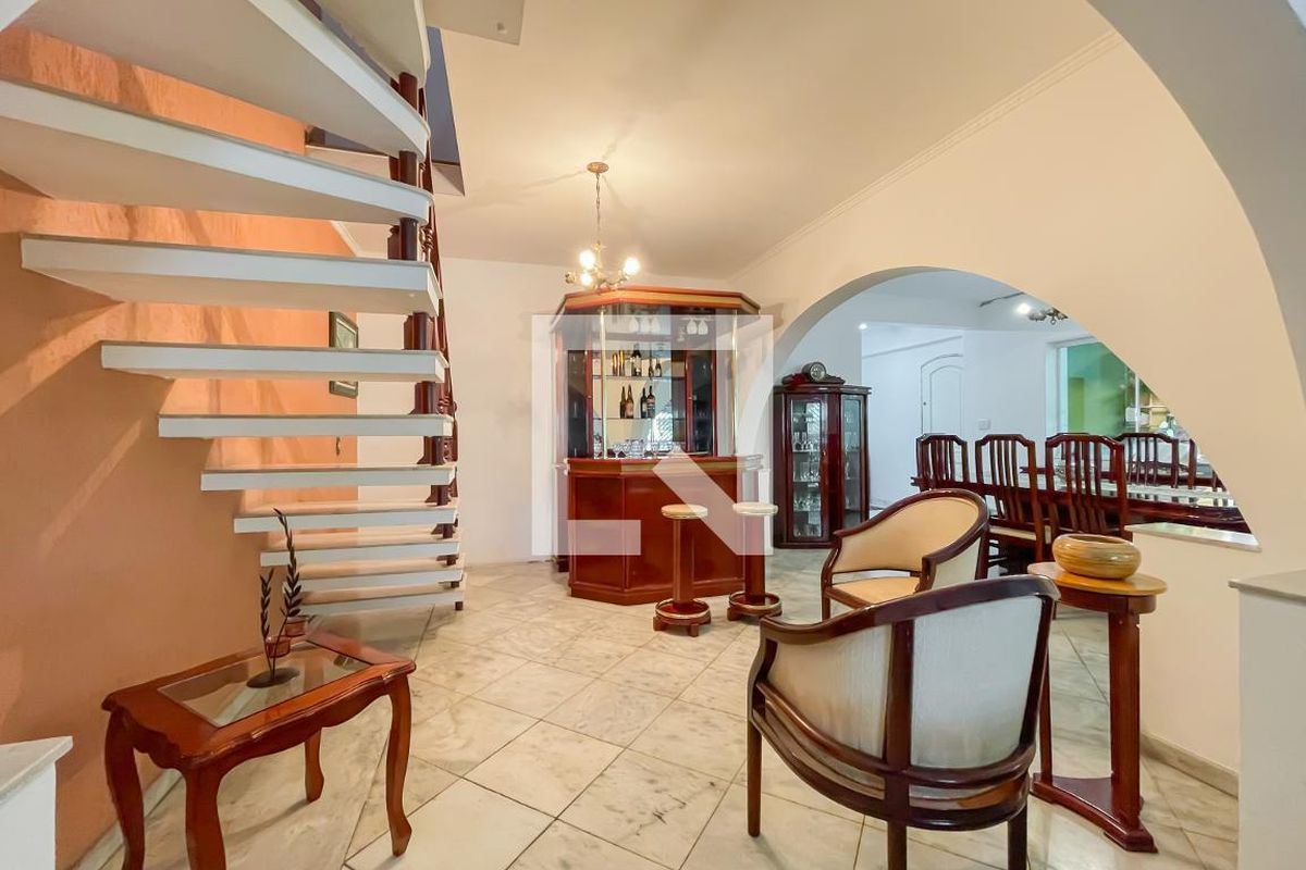 Casa, 3 quartos, 331 m² - Foto 7