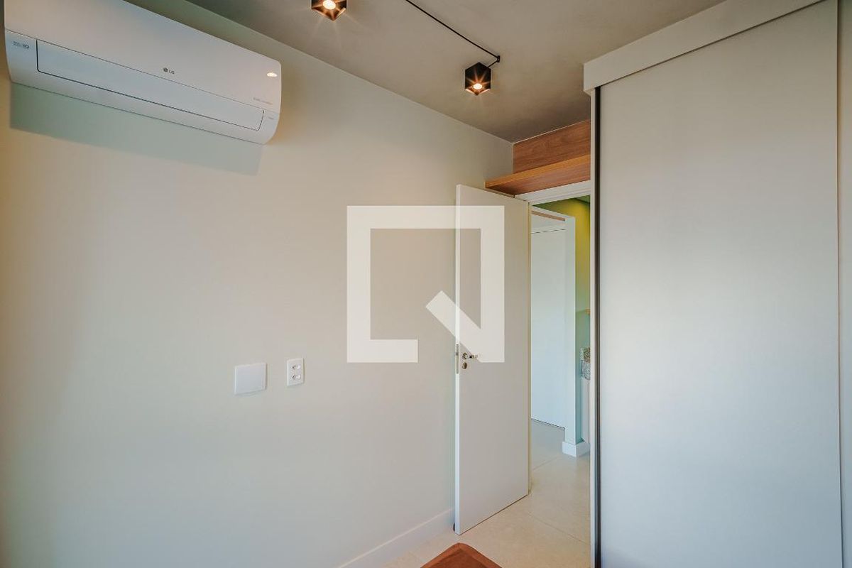 Apartamento, 1 quarto, 32 m² - Foto 15