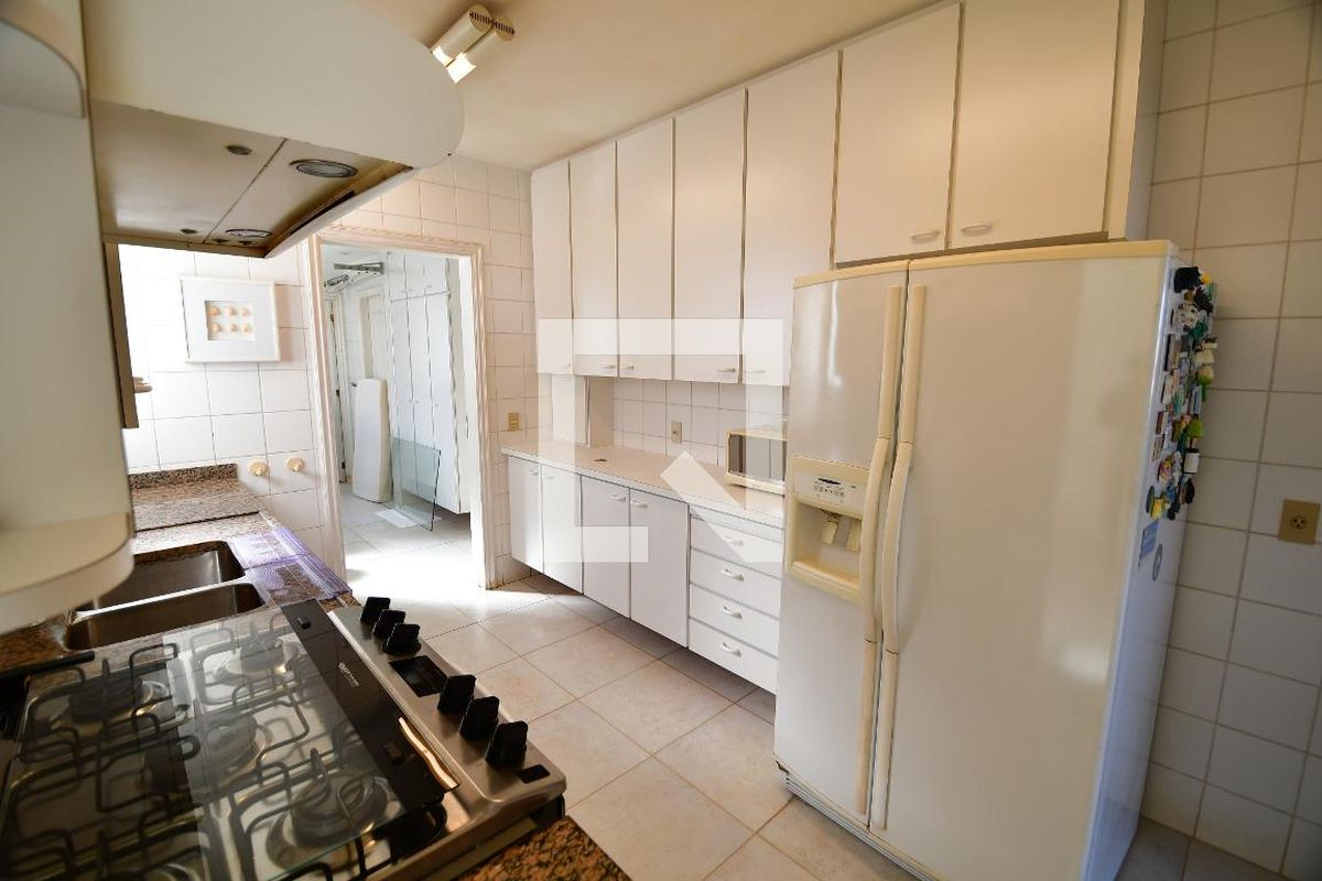 Apartamento à Venda - Cambuí, 3 Quartos,  380 m2 em , Campinas - sp | SoloBR