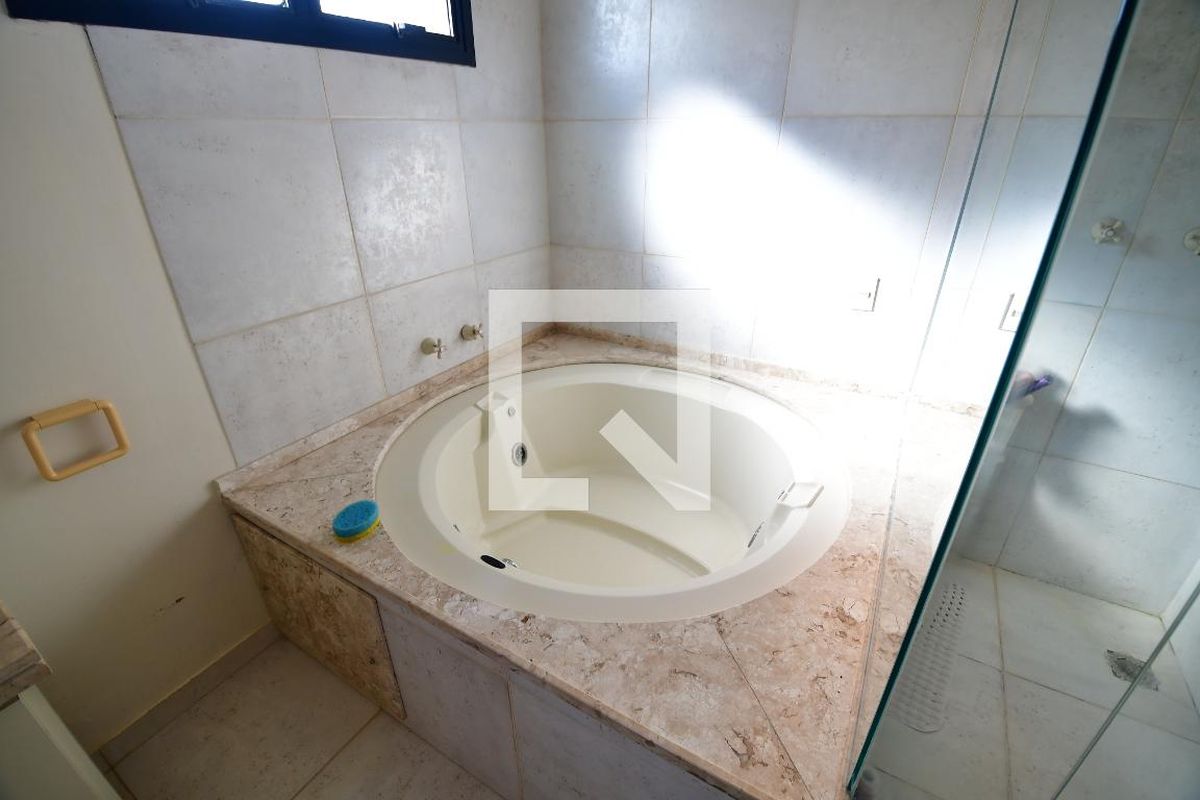 Apartamento à Venda - Cambuí, 3 Quartos,  380 m2 em , Campinas - sp | SoloBR
