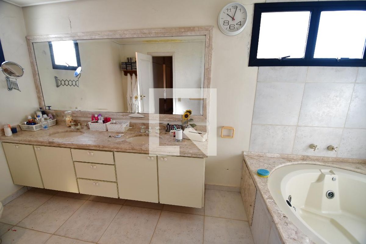 Apartamento à Venda - Cambuí, 3 Quartos,  380 m2 em , Campinas - sp | SoloBR