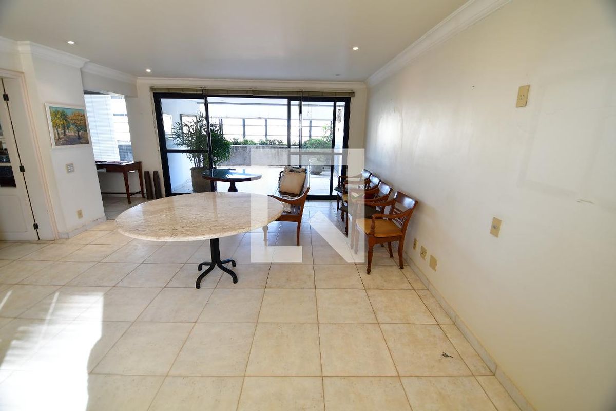 Apartamento à Venda - Cambuí, 3 Quartos,  380 m2 em , Campinas - sp | SoloBR