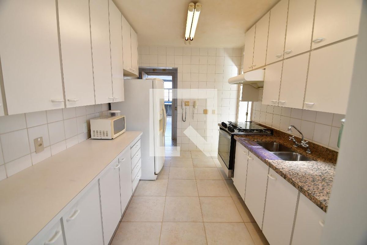Apartamento à Venda - Cambuí, 3 Quartos,  380 m2 em , Campinas - sp | SoloBR