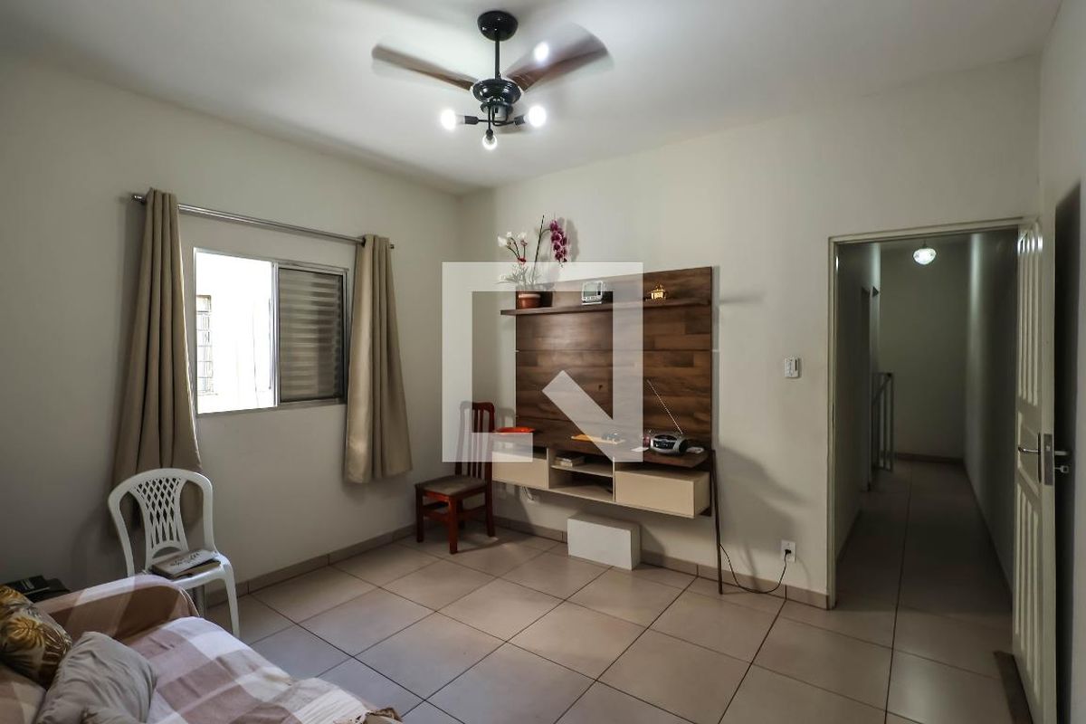 Casa, 3 quartos, 160 m² - Foto 1