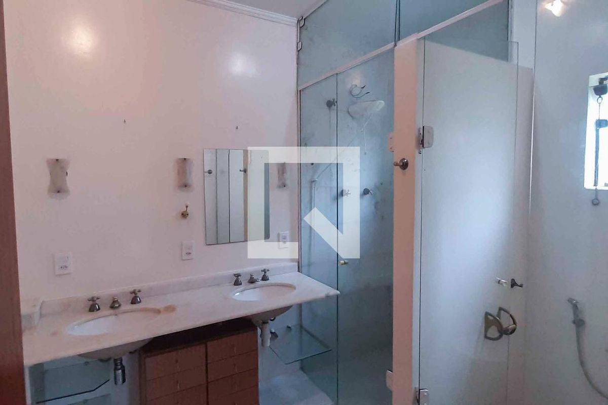 Casa, 4 quartos, 246 m² - Foto 42