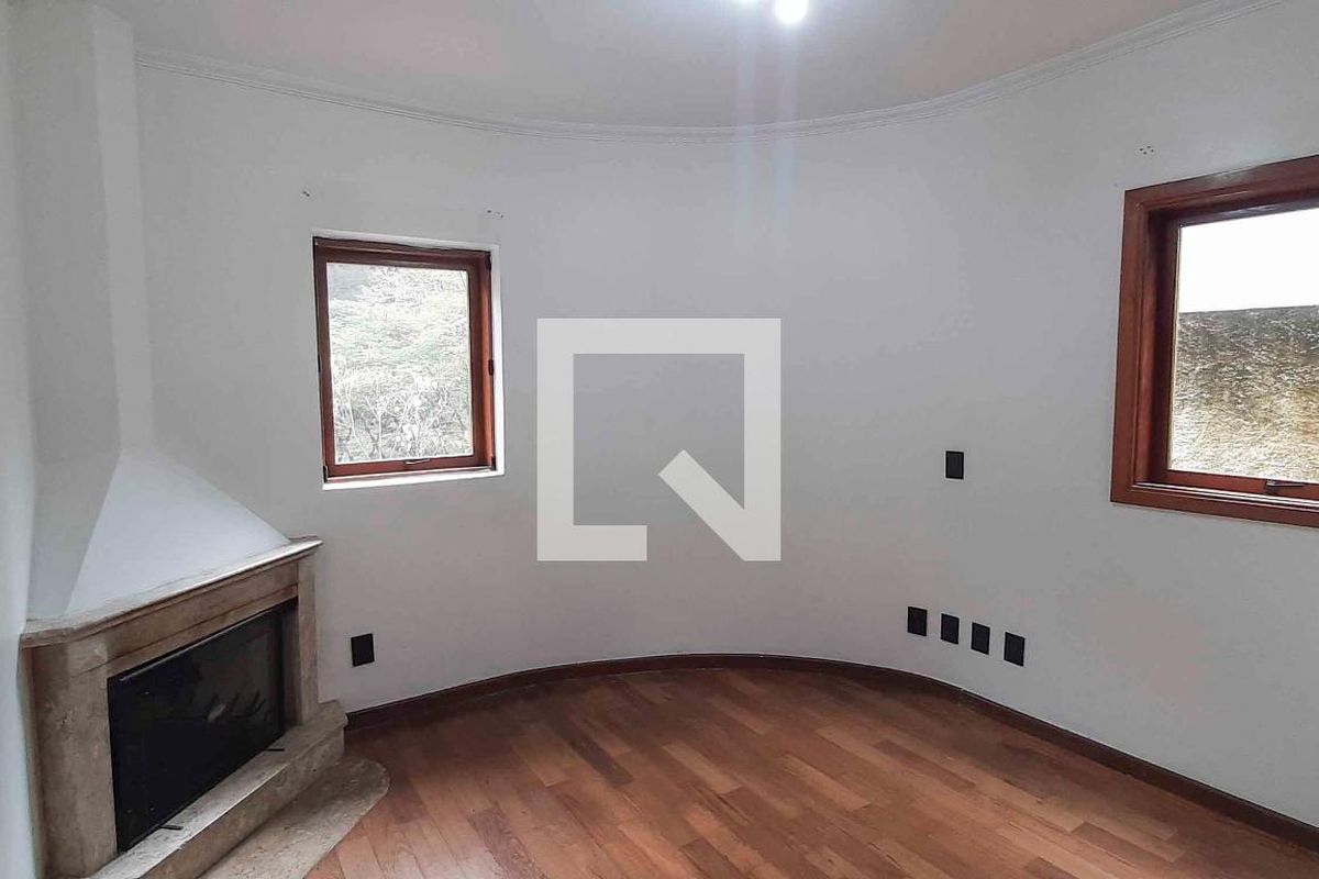 Casa, 4 quartos, 246 m² - Foto 3