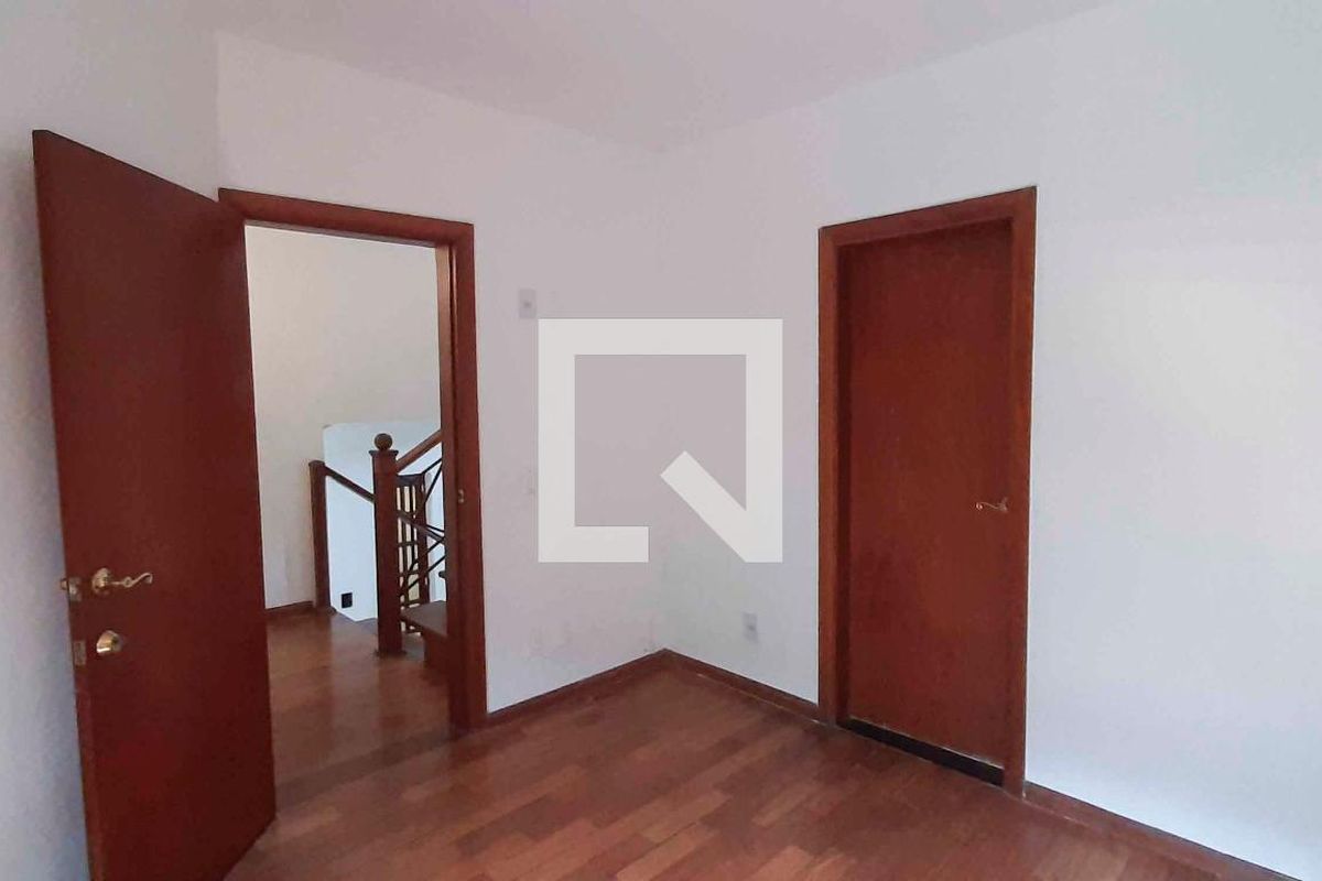 Casa, 4 quartos, 246 m² - Foto 31