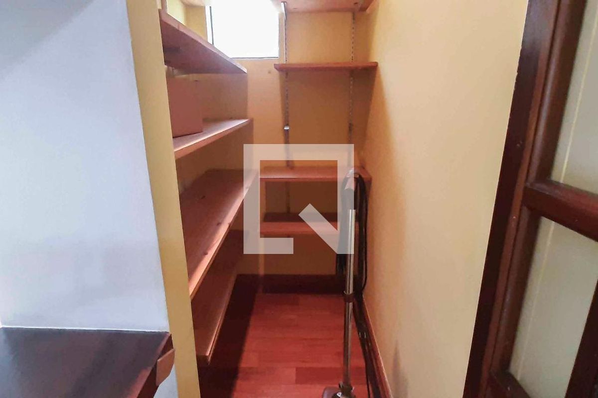 Casa, 4 quartos, 246 m² - Foto 9