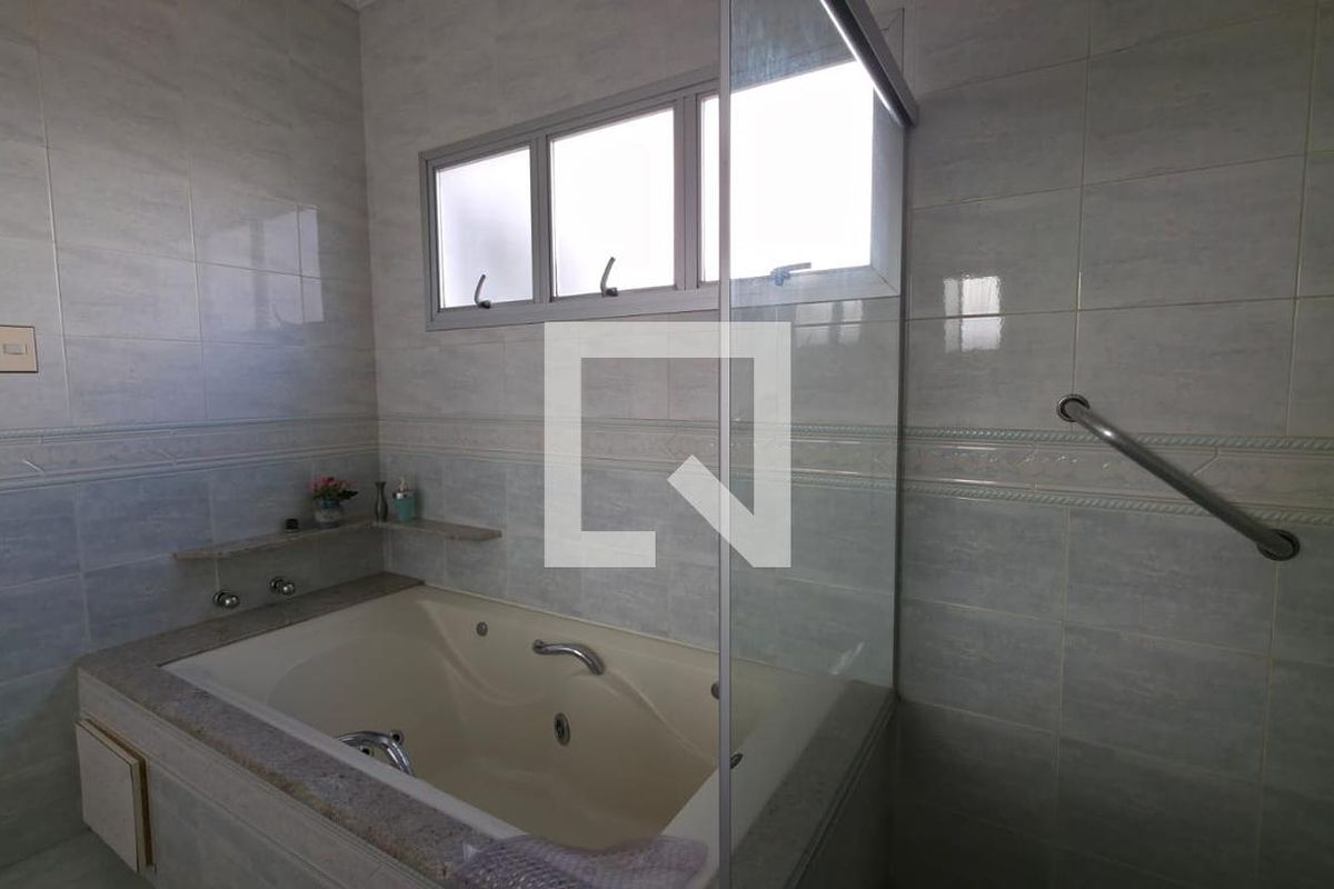 Casa à Venda - Jardim Flamboyant, 3 Quartos,  173 m2 em , Campinas - sp | SoloBR