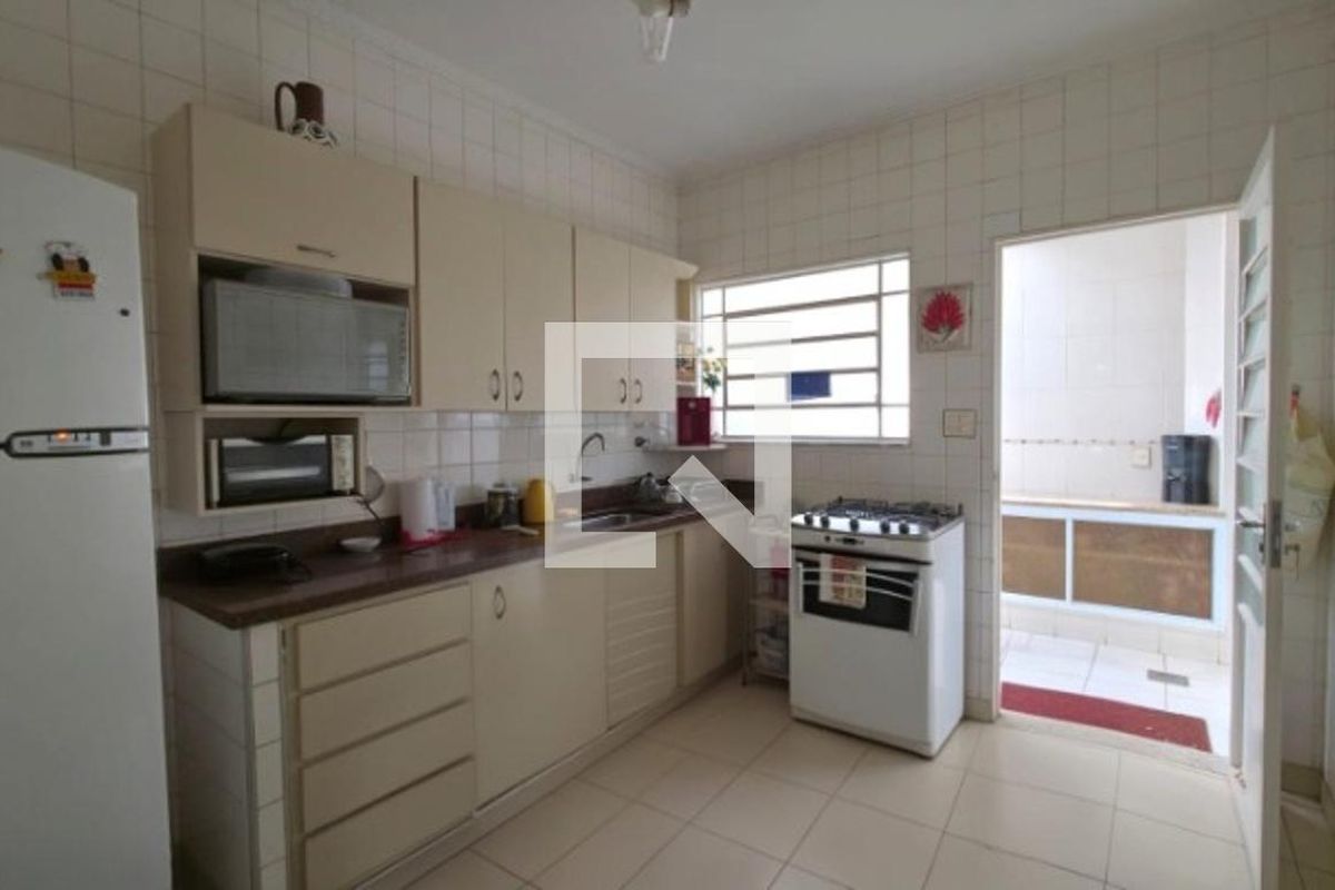 Casa à Venda - Jardim Flamboyant, 3 Quartos,  173 m2 em , Campinas - sp | SoloBR