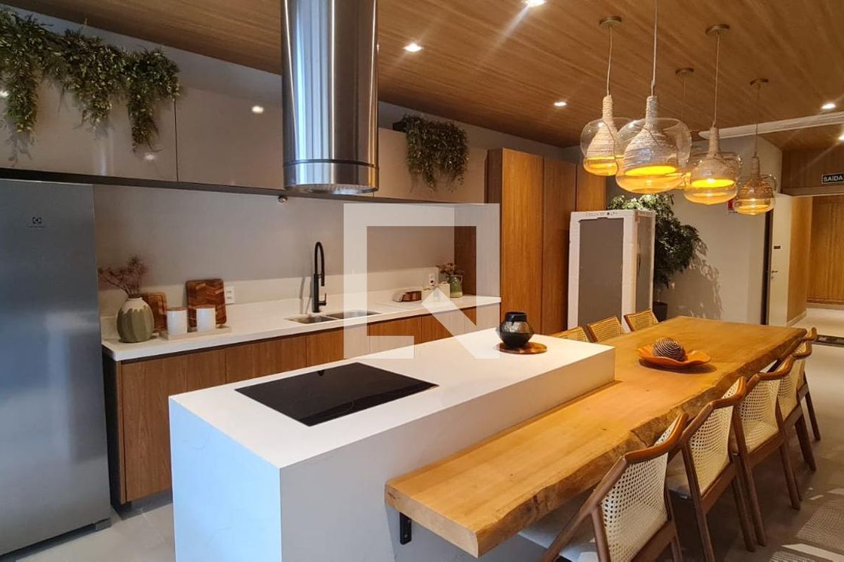 Apartamento à Venda - Cambuí, 2 Quartos,  110 m2 em , Campinas - sp | SoloBR
