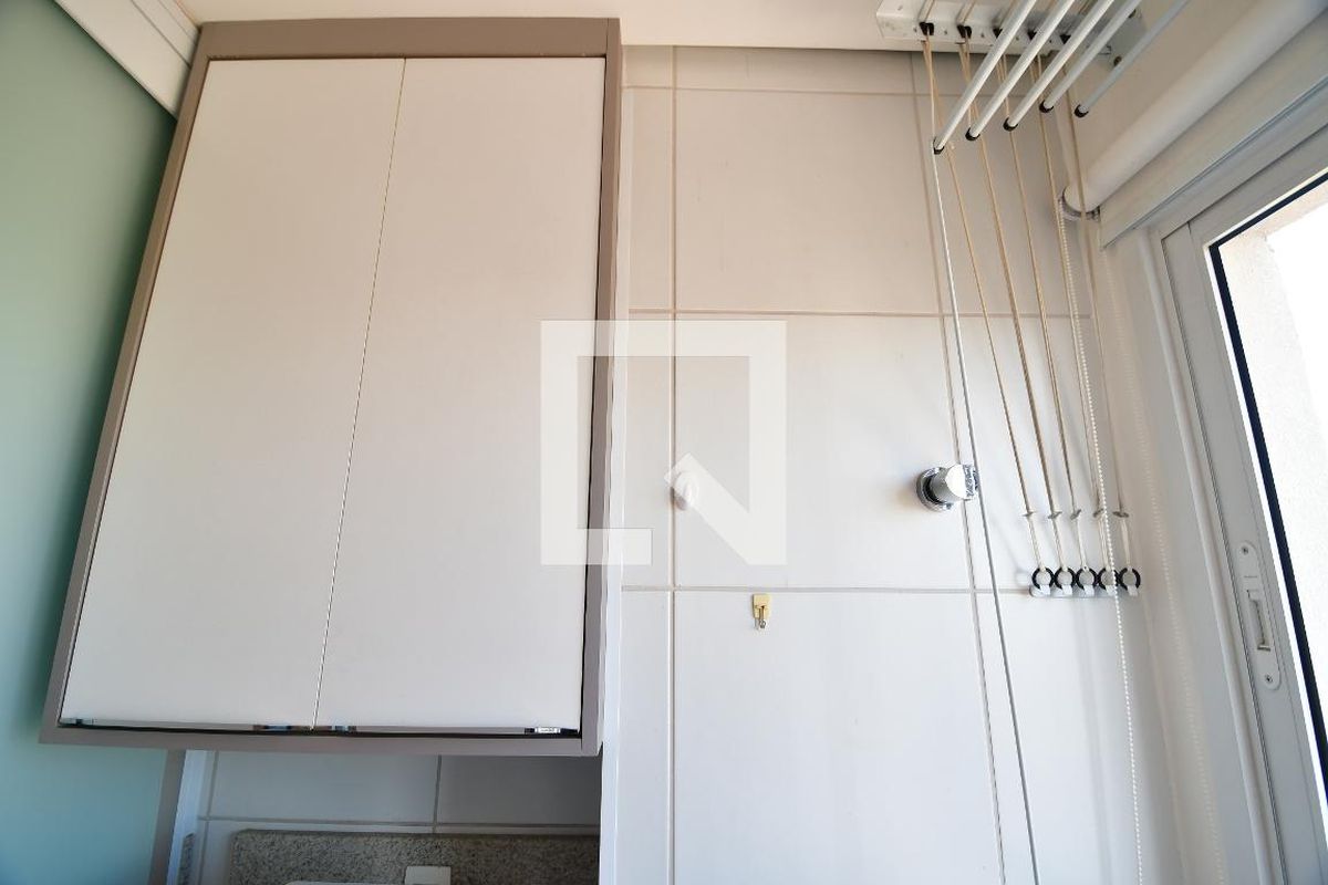 Apartamento à Venda - Bosque, 1 Quarto,  43 m2 em , Campinas - sp | SoloBR