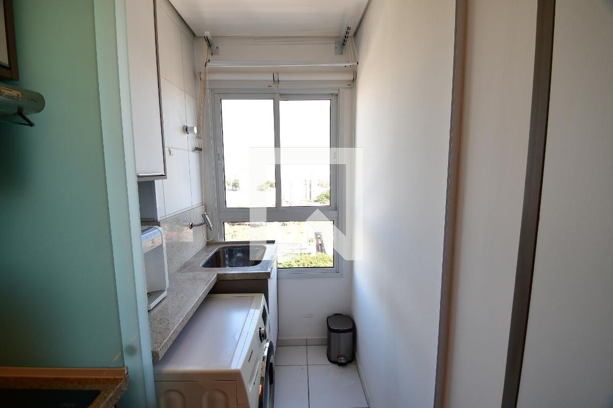 Apartamento à Venda - Bosque, 1 Quarto,  43 m2 em , Campinas - sp | SoloBR