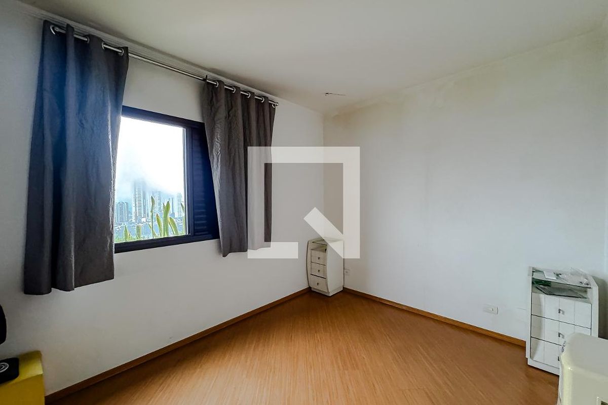Apartamento, 3 quartos, 241 m² - Foto 14