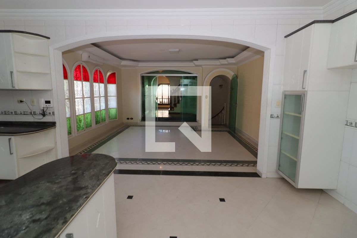 Casa, 3 quartos, 300 m² - Foto 38