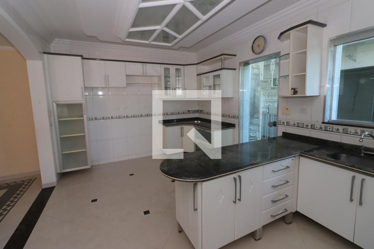 Casa, 3 quartos, 300 m² - Foto 36