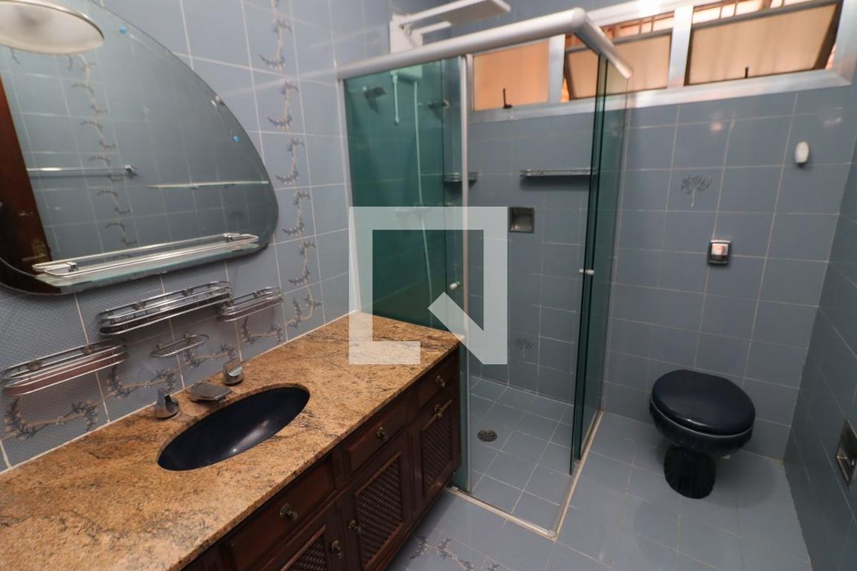 Casa, 3 quartos, 300 m² - Foto 22