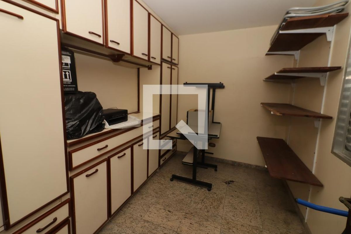 Casa, 3 quartos, 300 m² - Foto 57
