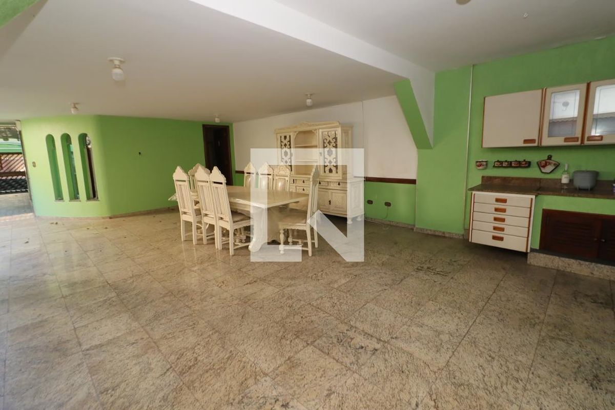 Casa, 3 quartos, 300 m² - Foto 56