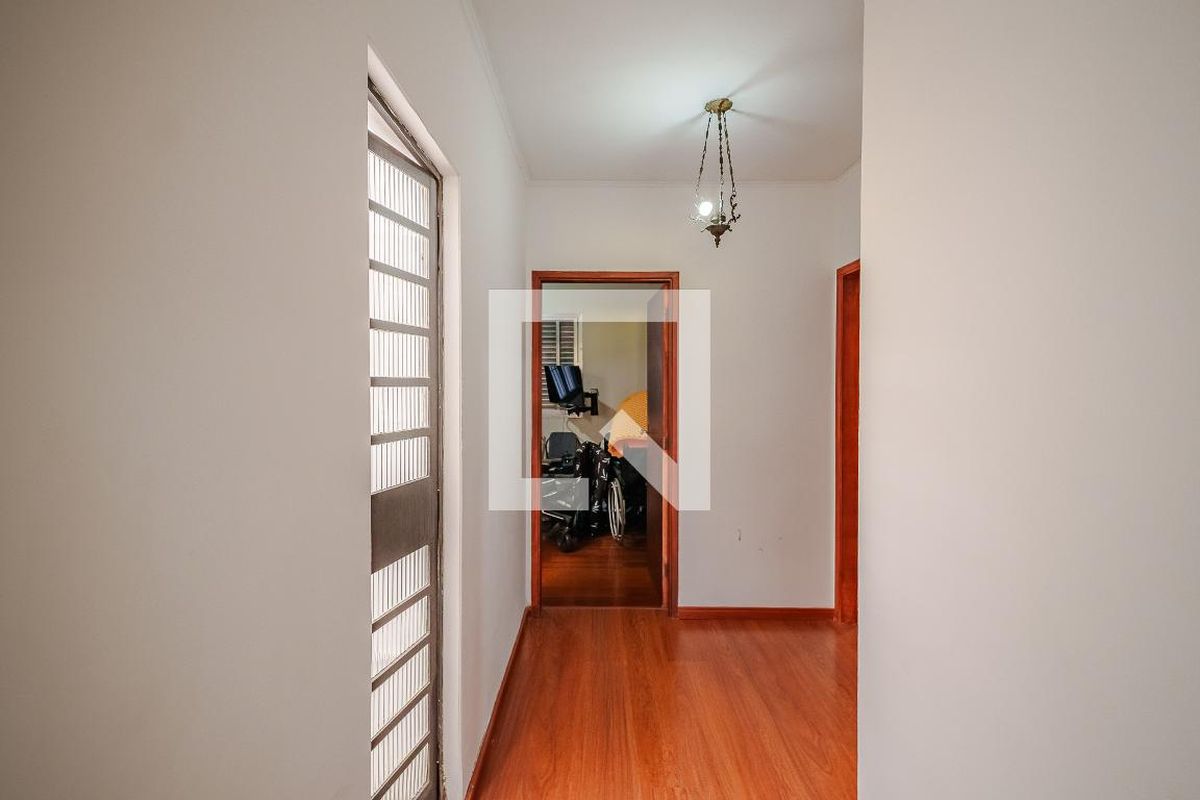 Casa, 4 quartos, 290 m² - Foto 13