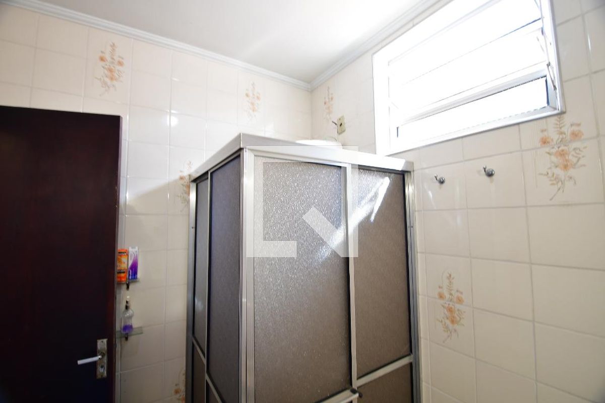 Casa à Venda - Jardim Flamboyant, 3 Quartos,  202 m2 em , Campinas - sp | SoloBR