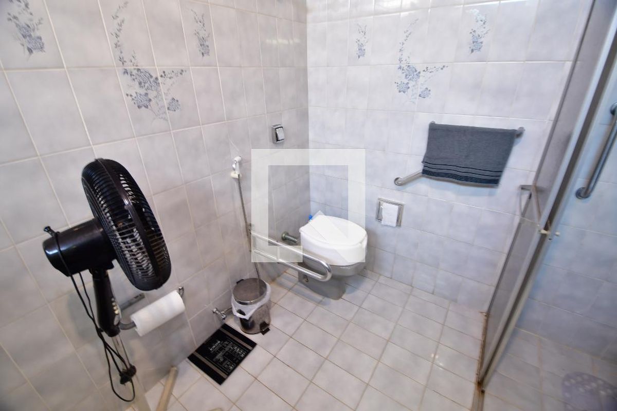 Casa à Venda - Jardim Flamboyant, 3 Quartos,  202 m2 em , Campinas - sp | SoloBR