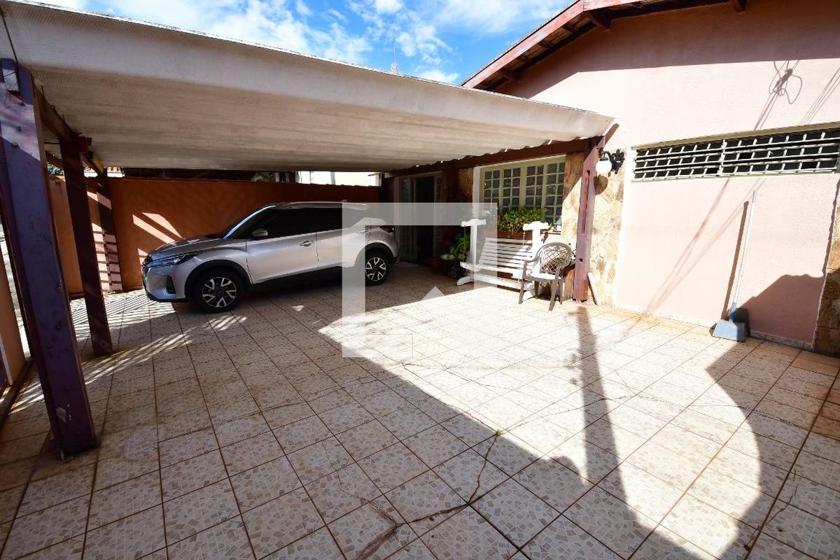 Casa à Venda - Jardim Flamboyant, 3 Quartos,  202 m2 em , Campinas - sp | SoloBR