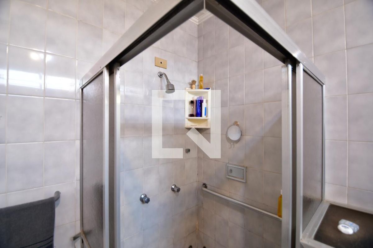 Casa à Venda - Jardim Flamboyant, 3 Quartos,  202 m2 em , Campinas - sp | SoloBR