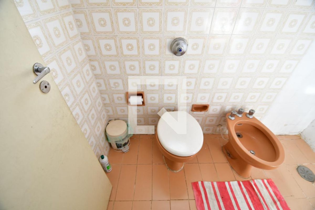 Casa à Venda - Jardim Flamboyant, 3 Quartos,  202 m2 em , Campinas - sp | SoloBR