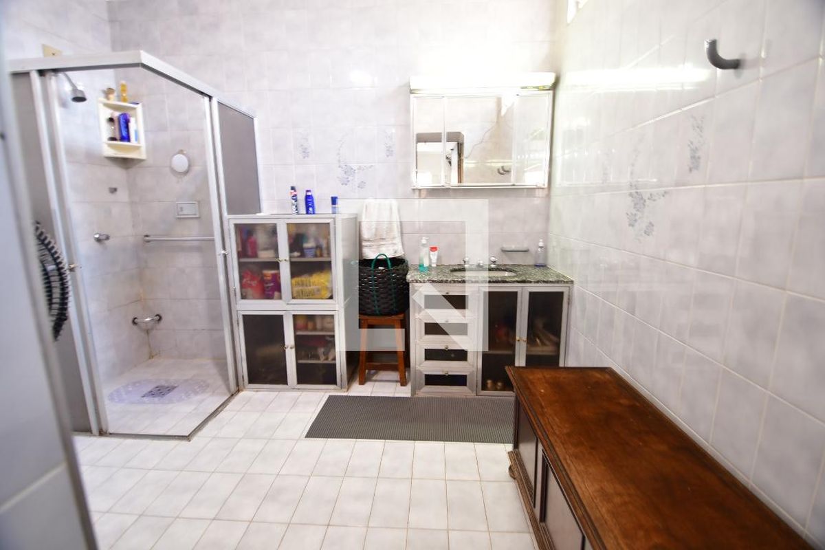Casa à Venda - Jardim Flamboyant, 3 Quartos,  202 m2 em , Campinas - sp | SoloBR