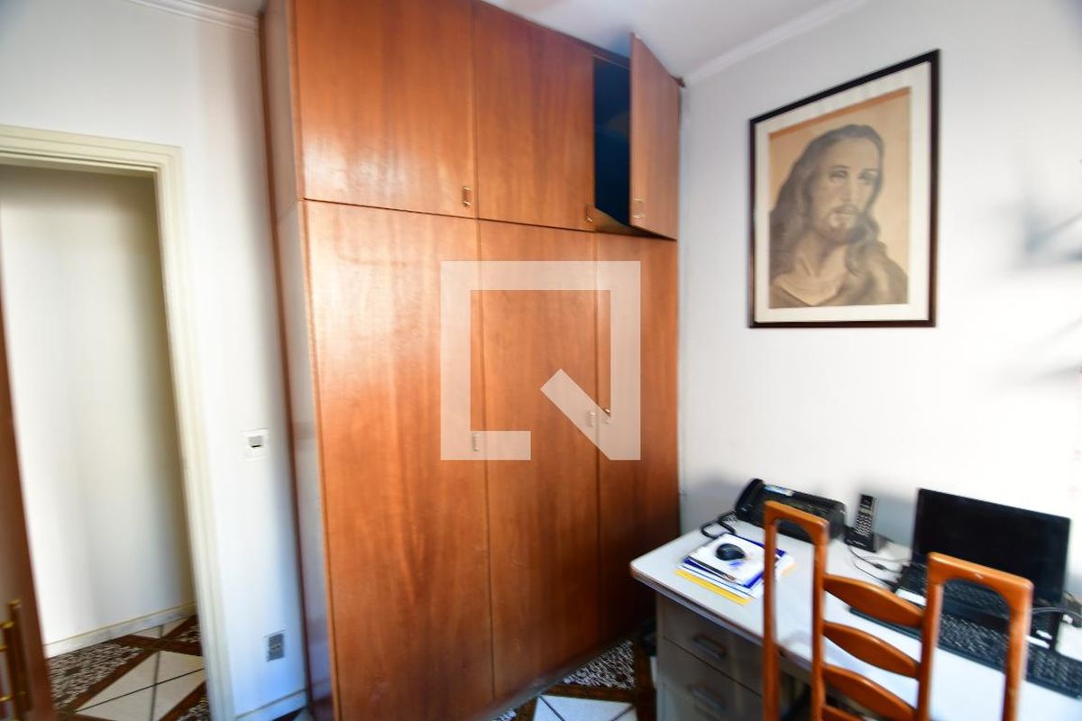 Casa à Venda - Jardim Flamboyant, 3 Quartos,  202 m2 em , Campinas - sp | SoloBR
