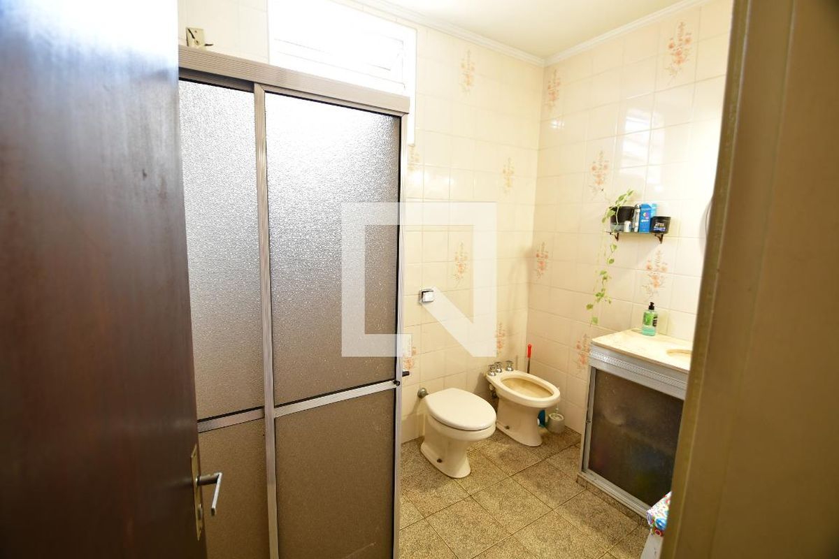 Casa à Venda - Jardim Flamboyant, 3 Quartos,  202 m2 em , Campinas - sp | SoloBR