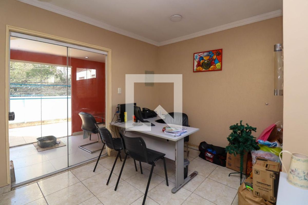Casa, 4 quartos, 260 m² - Foto 10