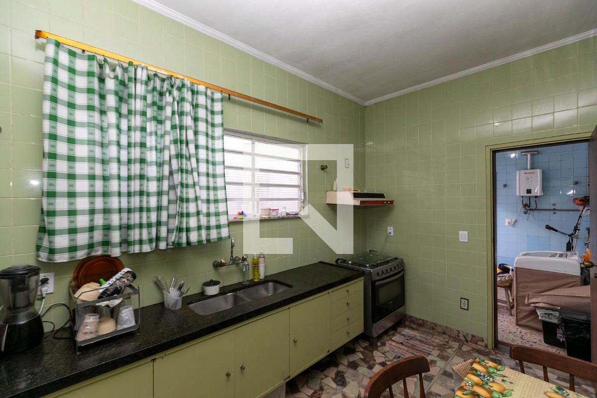 Casa à Venda - Taquaral, 4 Quartos,  200 m2 em , Campinas - sp | SoloBR