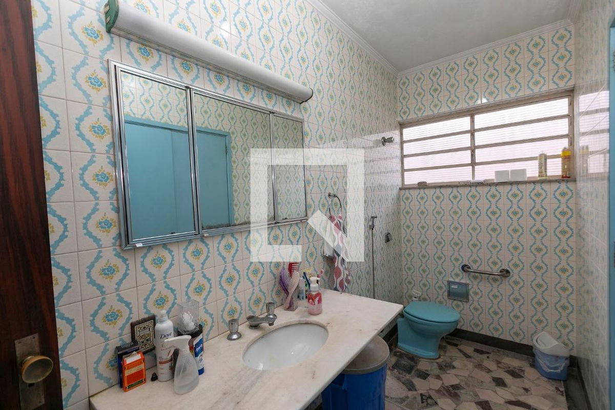 Casa à Venda - Taquaral, 4 Quartos,  200 m2 em , Campinas - sp | SoloBR