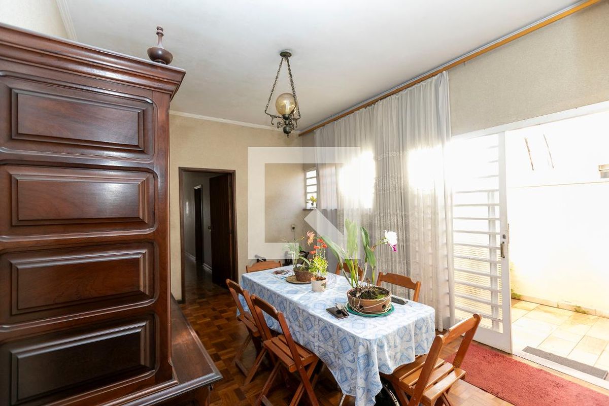 Casa à Venda - Taquaral, 4 Quartos,  200 m2 em , Campinas - sp | SoloBR
