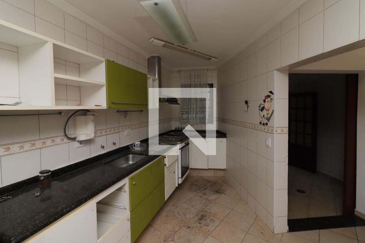 Casa, 3 quartos, 213 m² - Foto 6