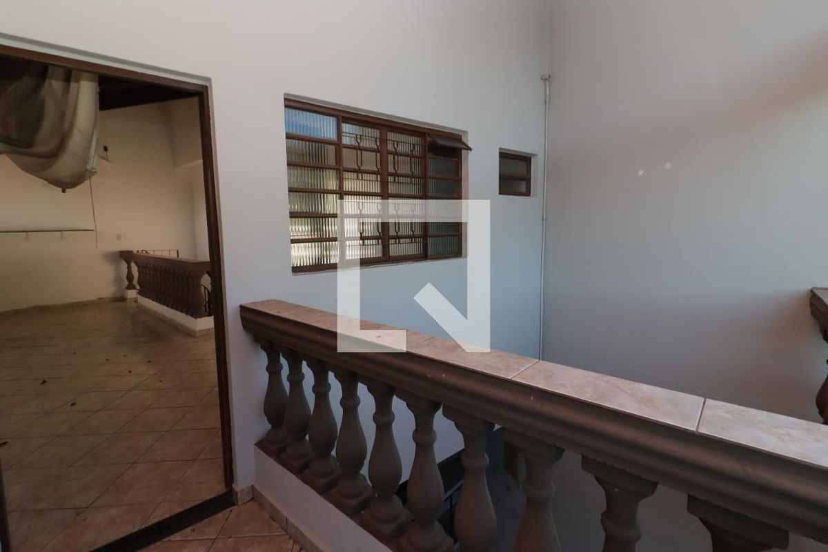Casa, 3 quartos, 213 m² - Foto 37