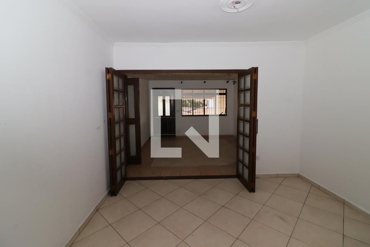 Casa, 3 quartos, 213 m² - Foto 9
